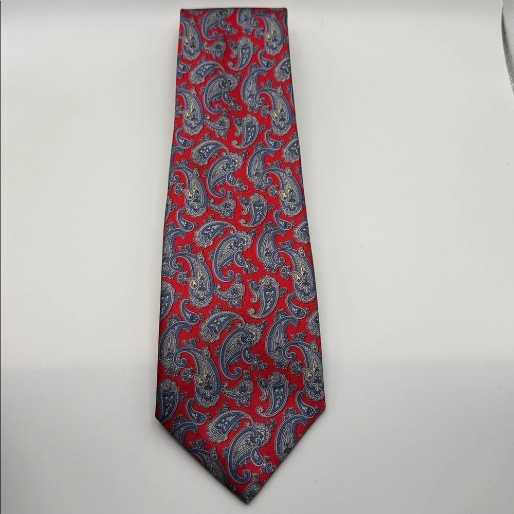 VINTAGE 1970'S-1980'S RED KETCH LABEL TIE PAISLEY, OFFICE, FORMAL